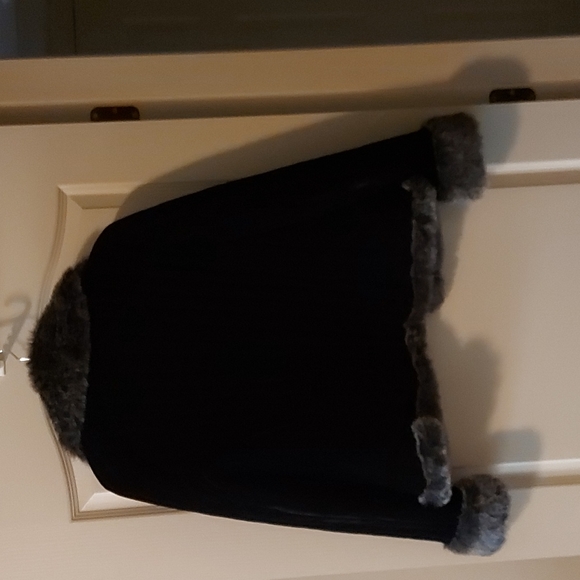 Cropped Faux Fur jacket - Picture 2 of 5